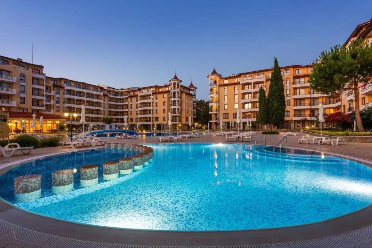 Apartament Bella - 3 Pools, 2 Bedrooms & 2 Bathrooms